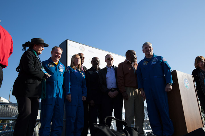 Space Shuttle Endeavor 2012-124