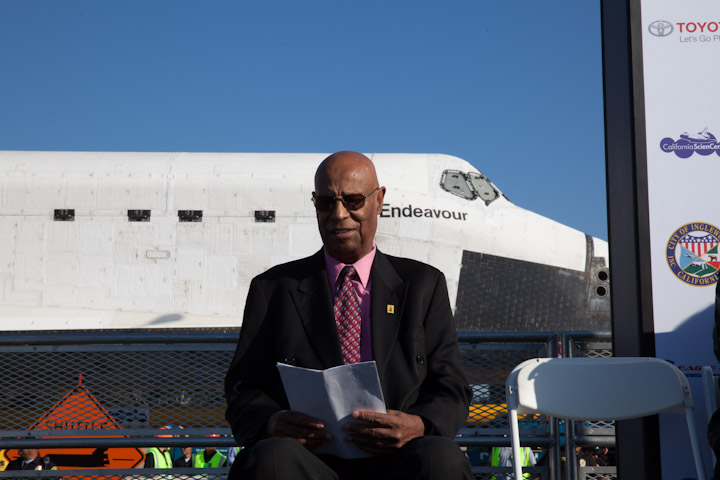 Space Shuttle Endeavor 2012-189
