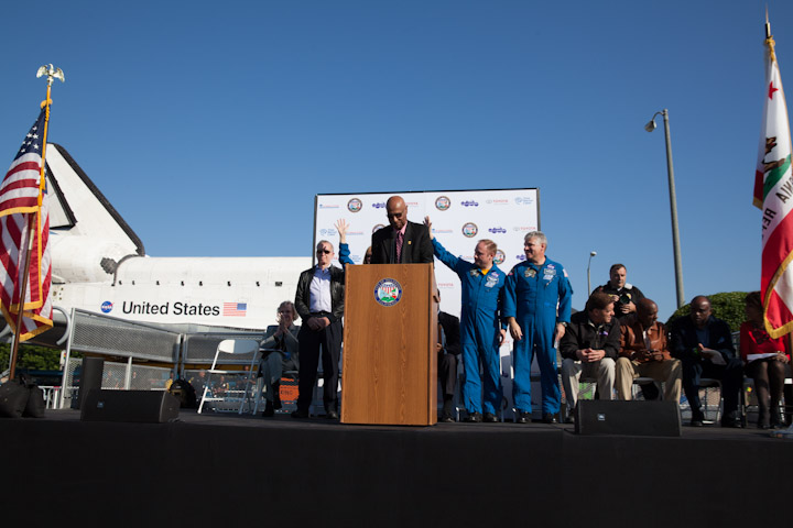 Space Shuttle Endeavor 2012-411