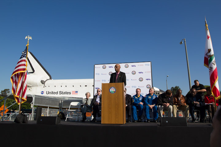 Space Shuttle Endeavor 2012-64